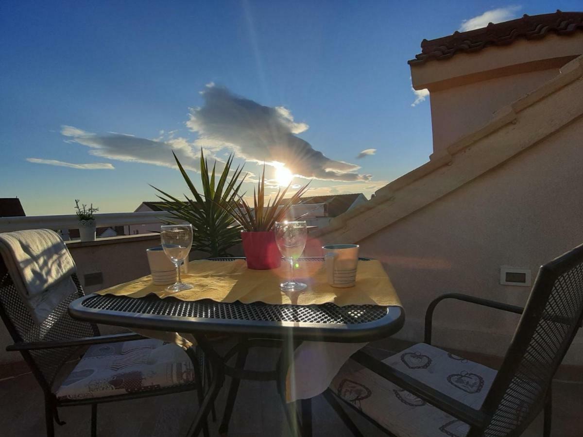 Apartment Place 2 Stay Hvar Town Exterior foto